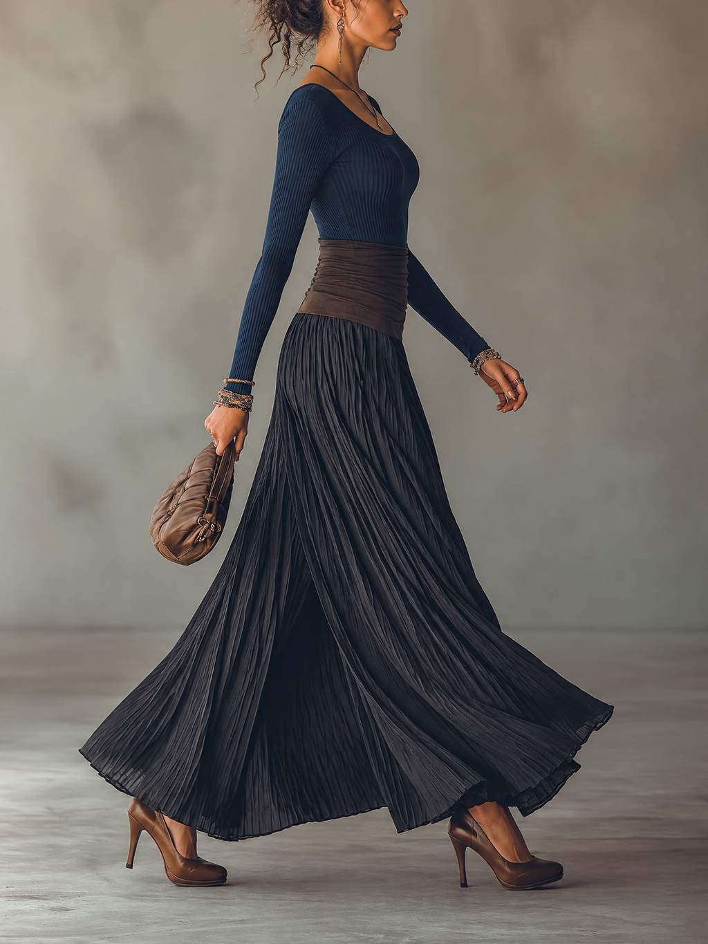 Navy Ribbed Scoop Neck Colour-block Pleated Maxi Dress